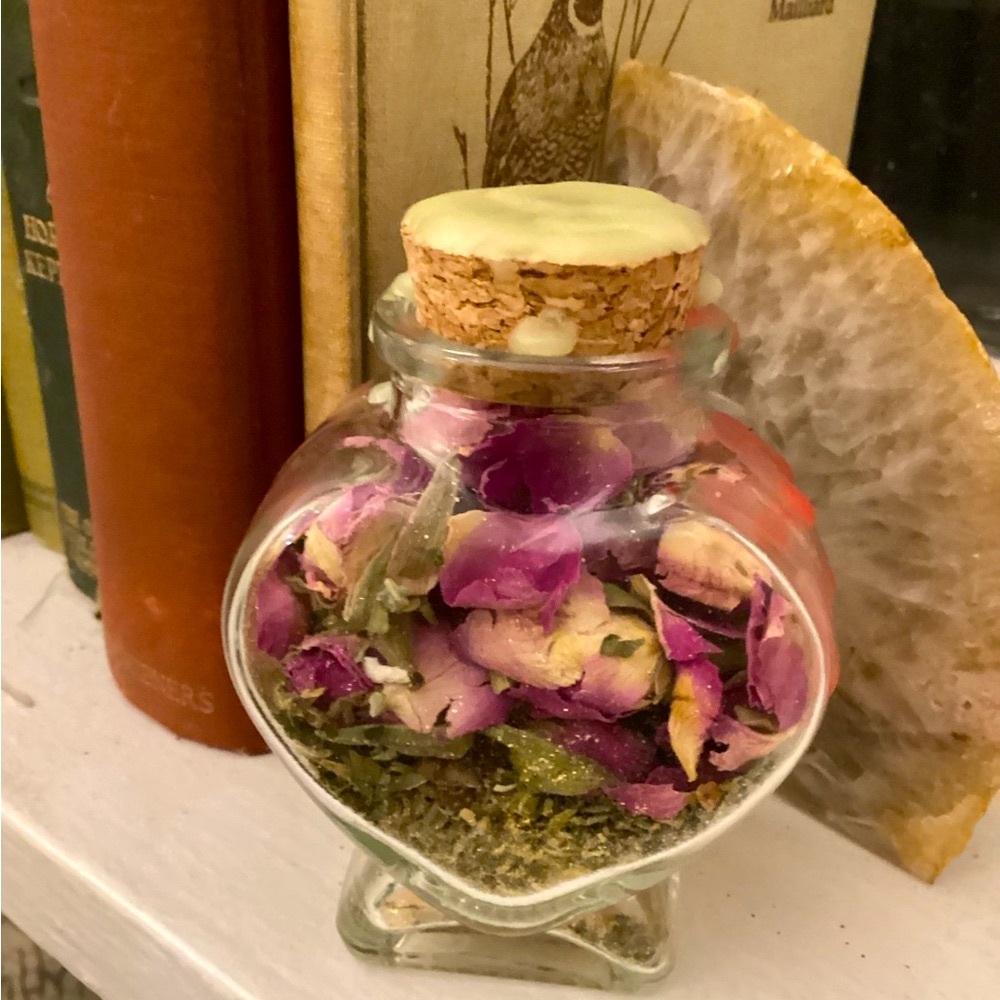 Spell jar Love intention witch jar handmade โค๏ธ๐นโจ๐ฟ๐โค๏ธ๐๐๐๐๐๐ฎ๐๐๐๐ธ - Picture 12 of 16